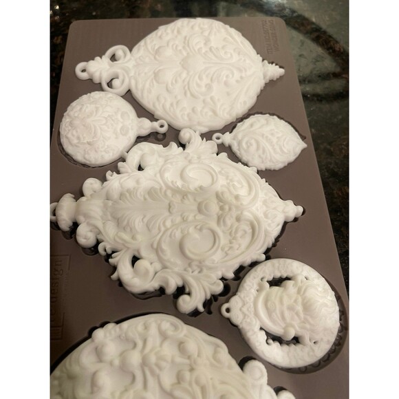 CASTINGS of re design - wonder gems - Picture 8 of 8